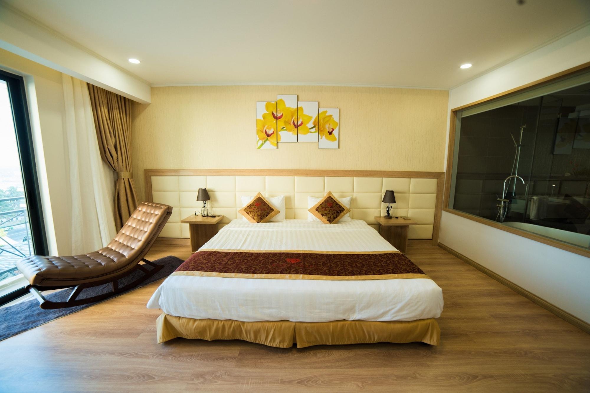 Ruby Hotel Da Nang Exterior photo