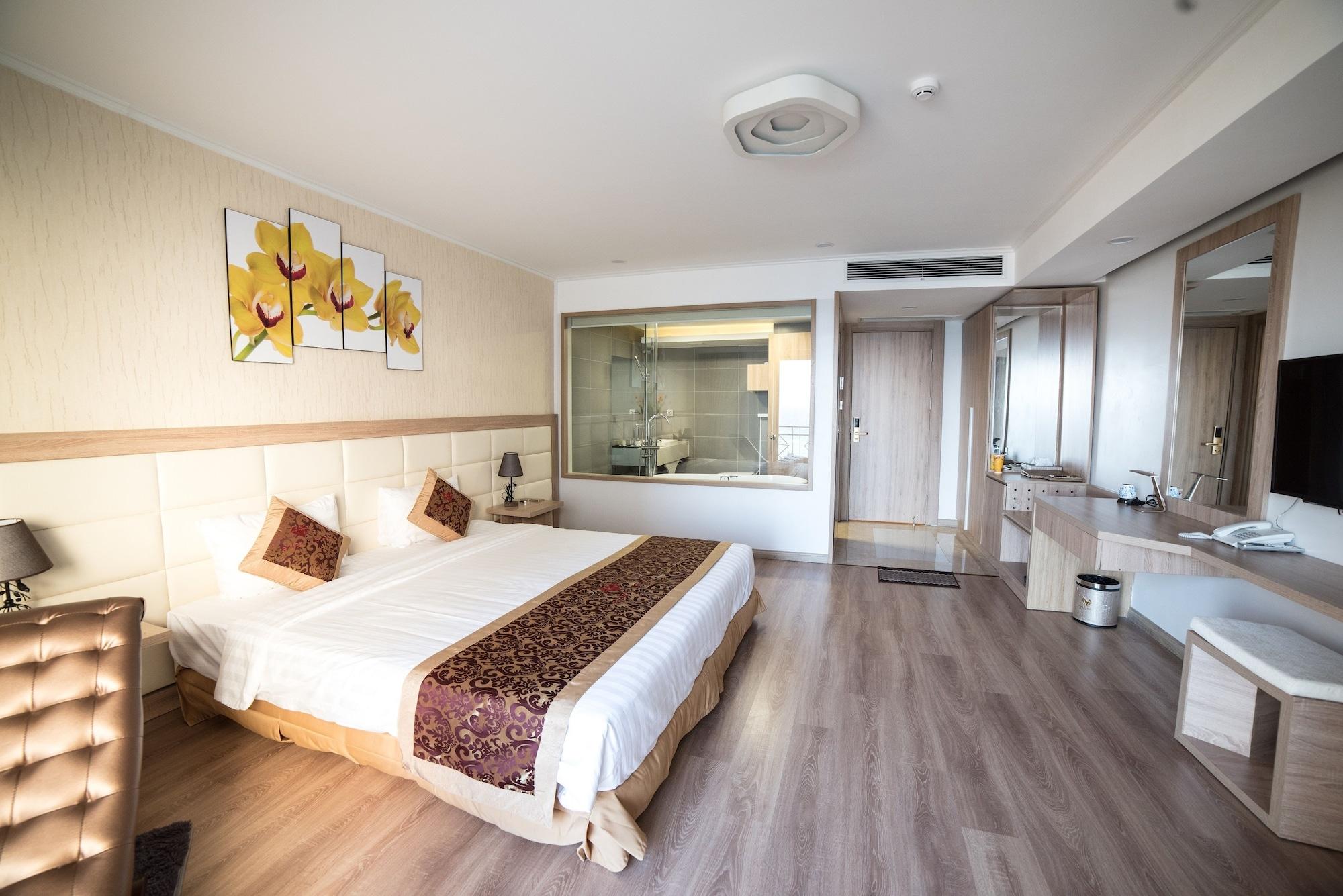 Ruby Hotel Da Nang Exterior photo