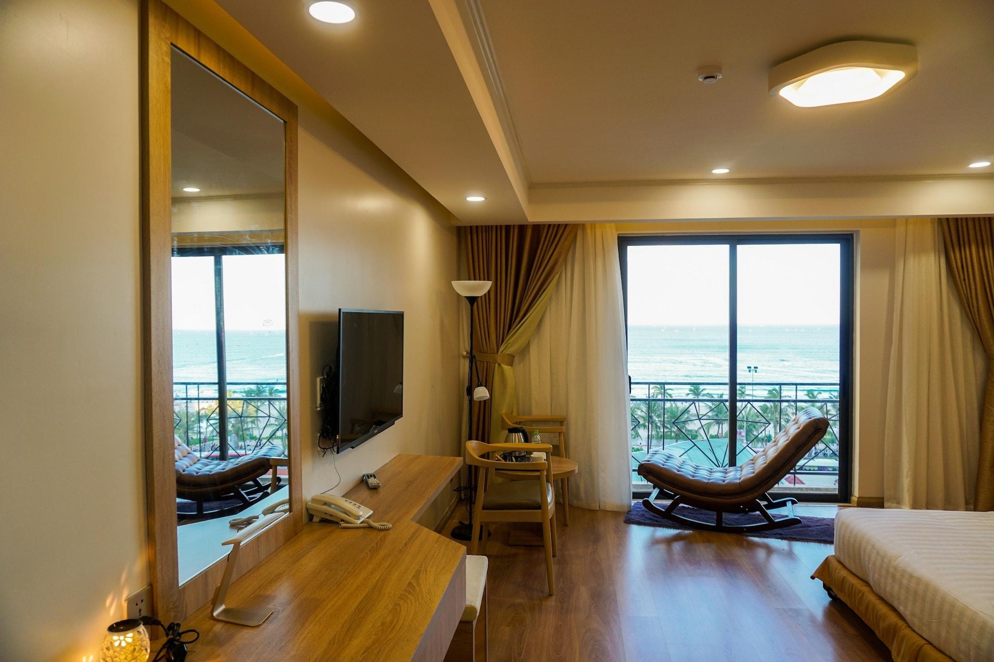 Ruby Hotel Da Nang Exterior photo